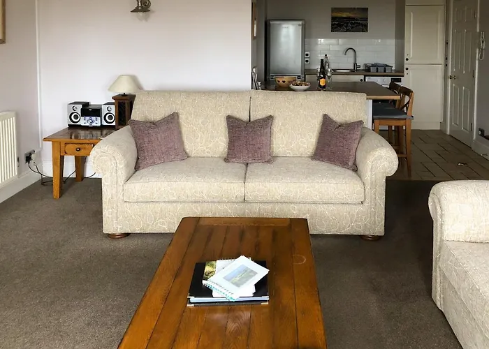 Hall Whitby Holiday home Sneaton