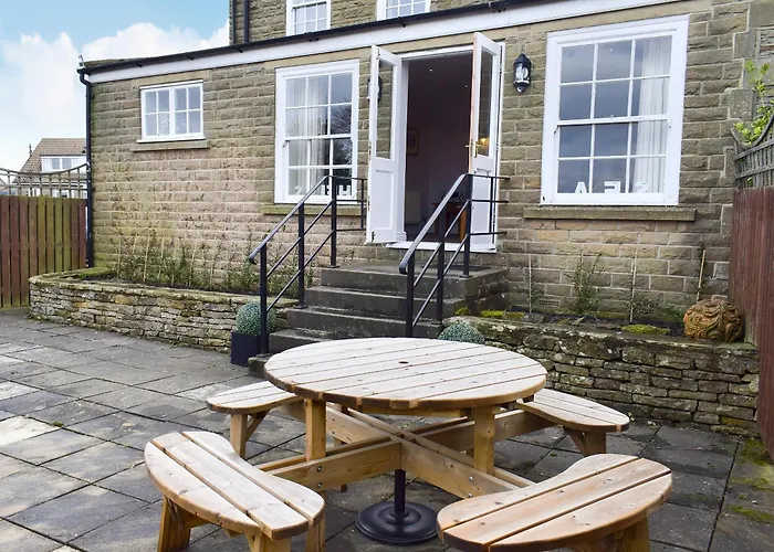 Hall Whitby Holiday home Sneaton